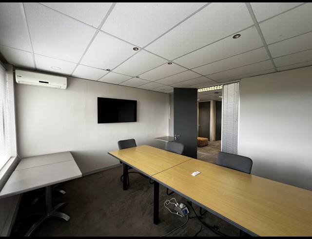 611M² OFFICE TO LET IN BELLVILLE CENTRAL